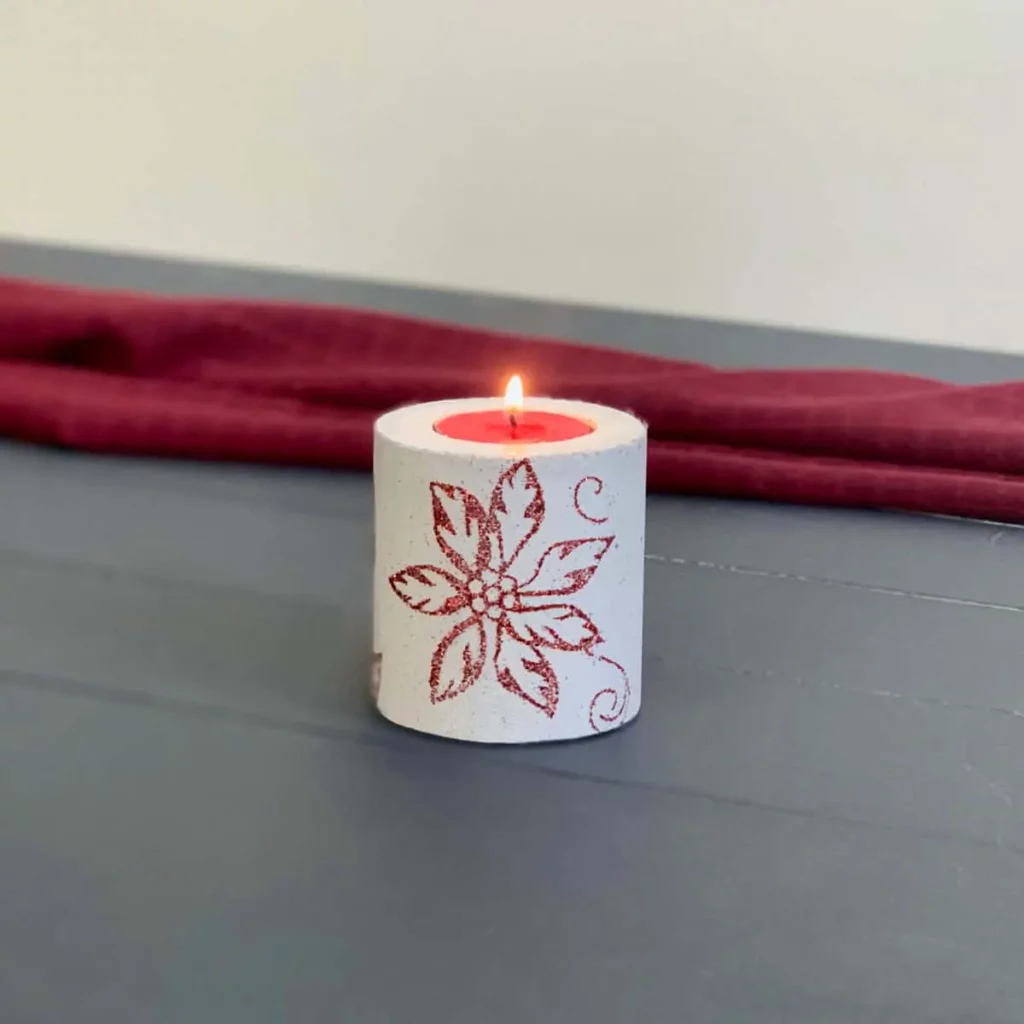 Concrete-Christmas-Candle-Holder-2