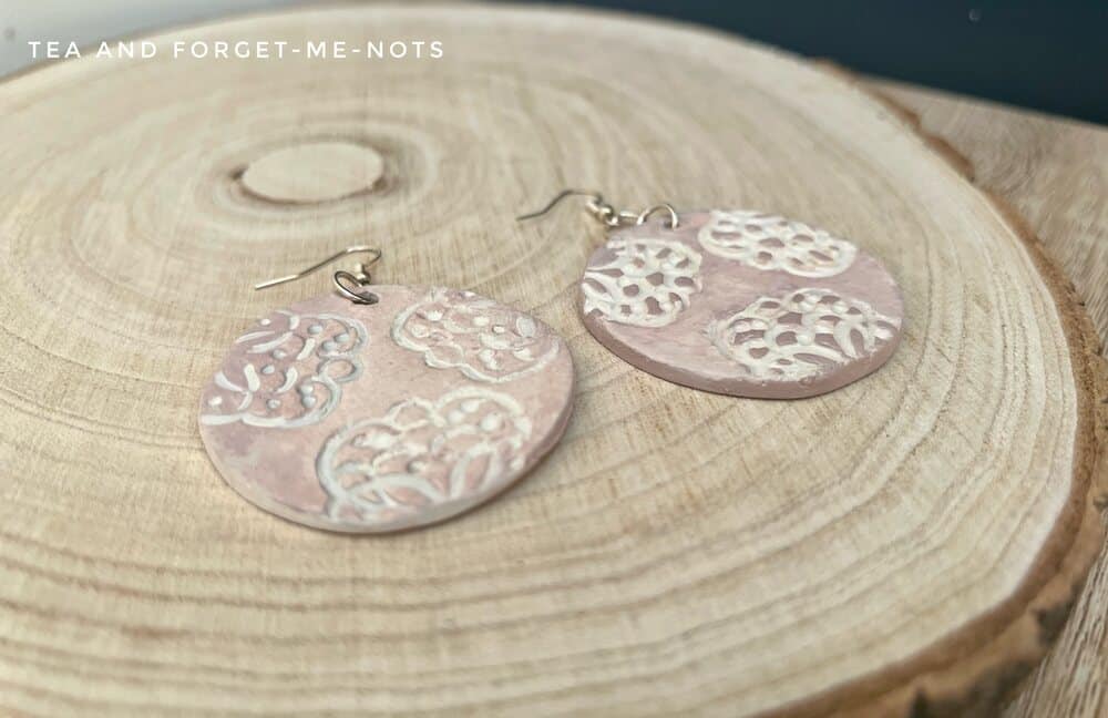 Diy earrings with paper clay