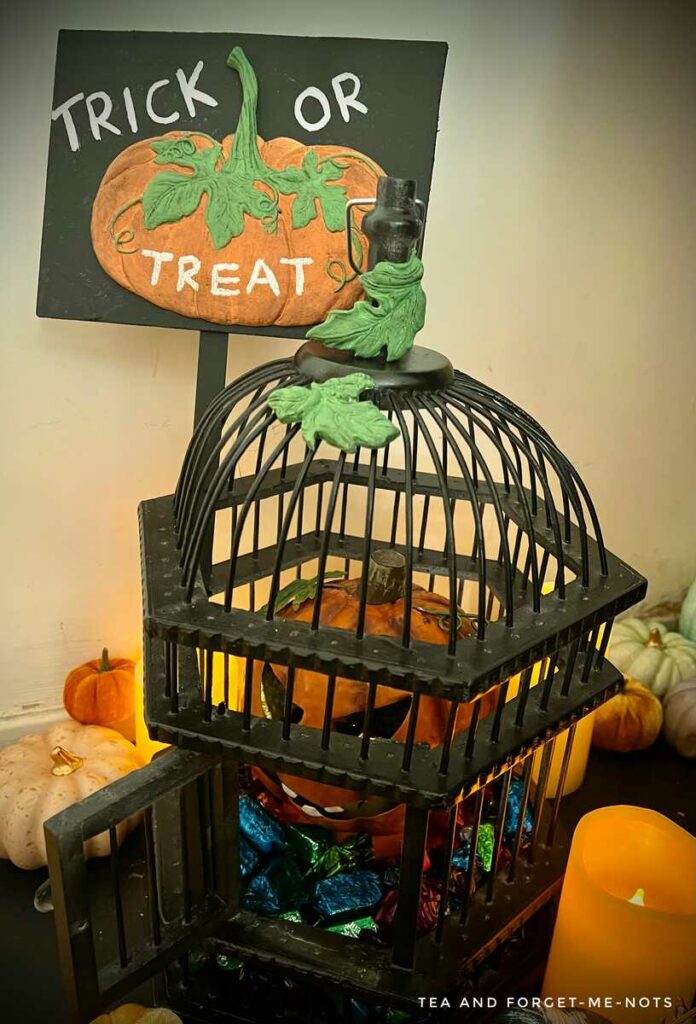 Halloween diy pumpkin sign