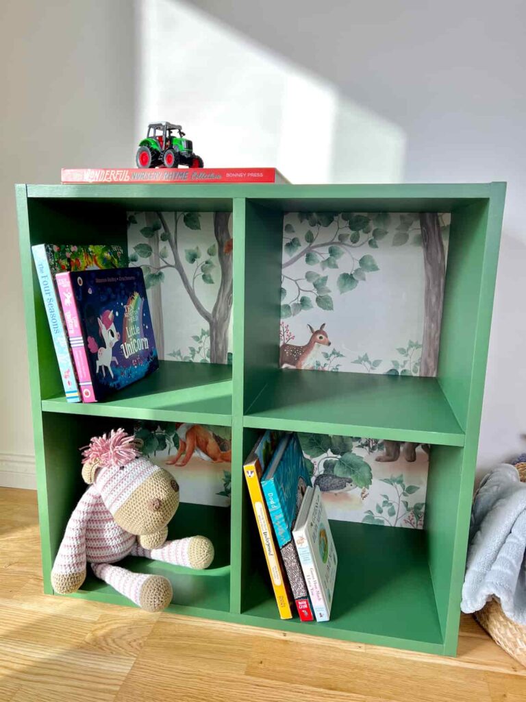 diy nursery bookshelves