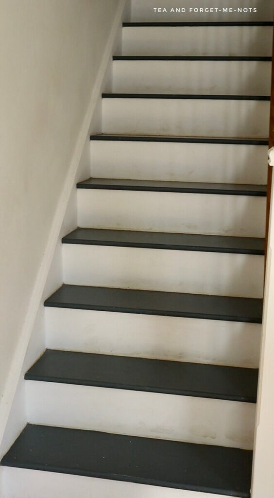 Stairs before repainting