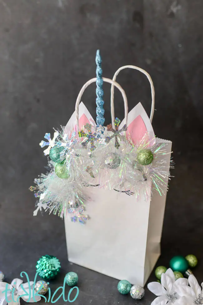 TIKKIDO-Christmas Unicorn Gift Bag-4