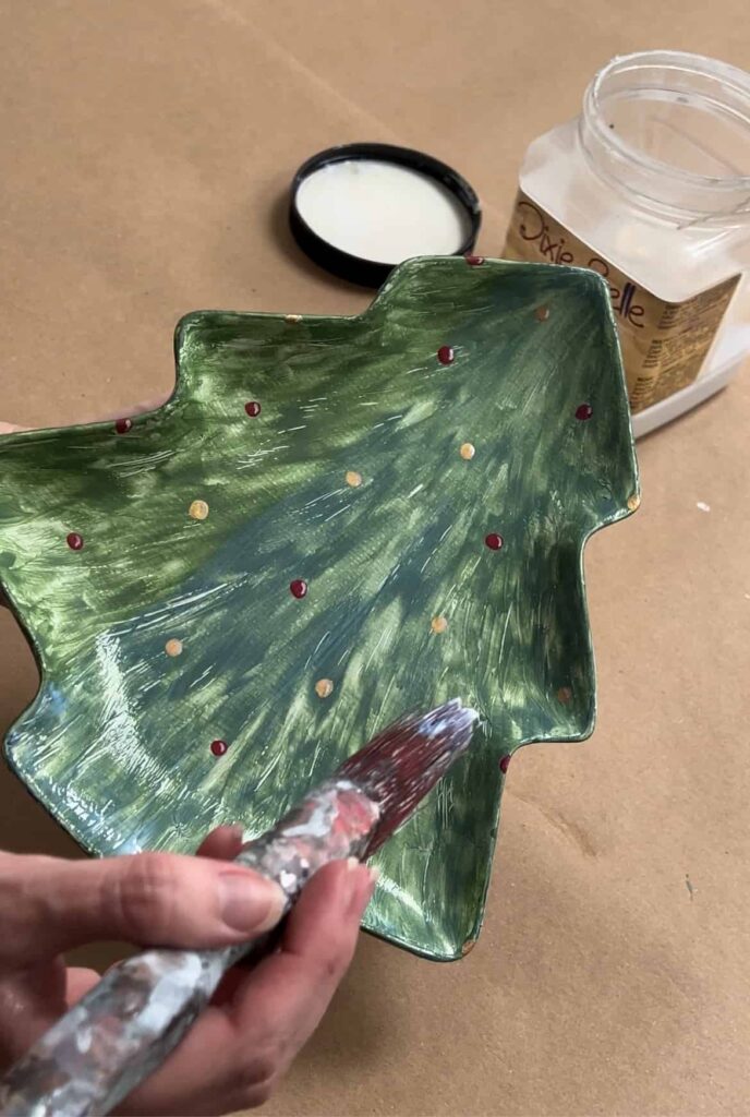seal a christmas tree tray with clear coat