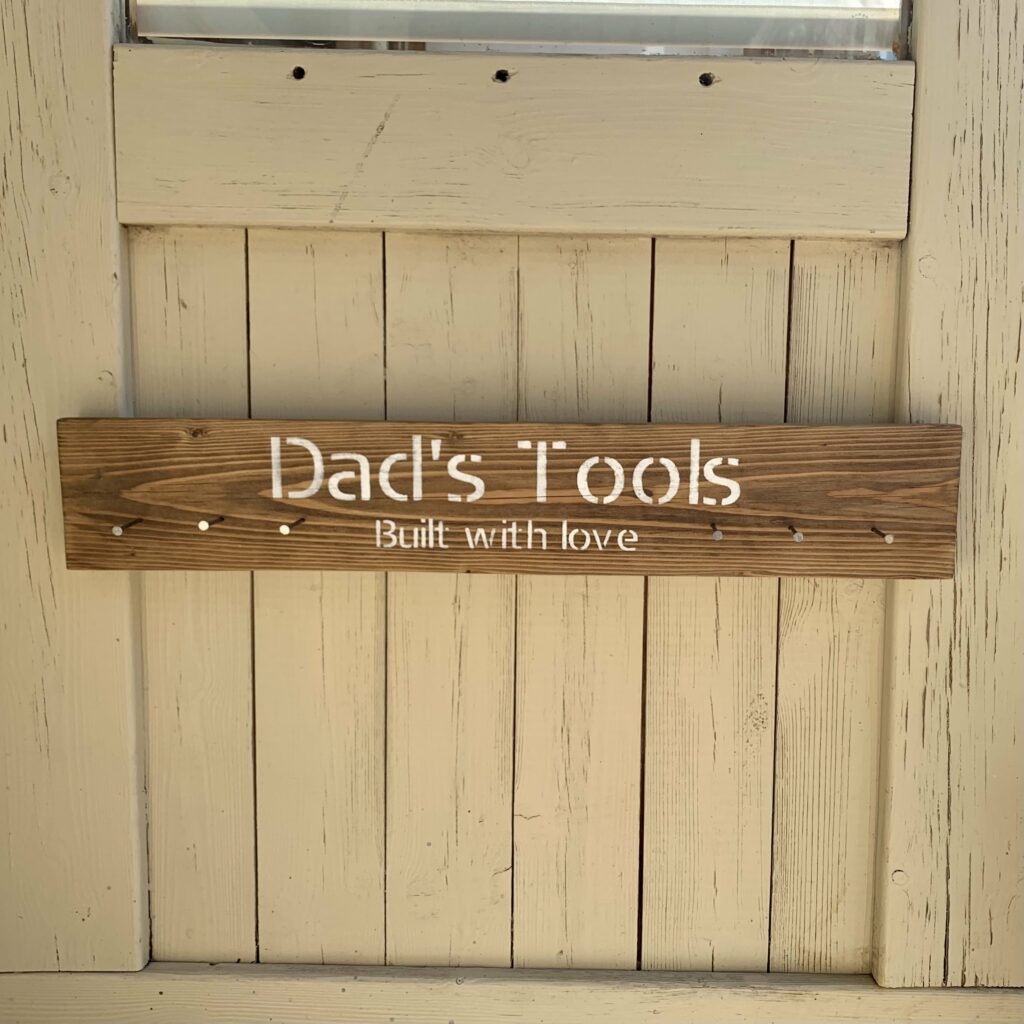 dad's-tool-rack-sign-for-father's-day