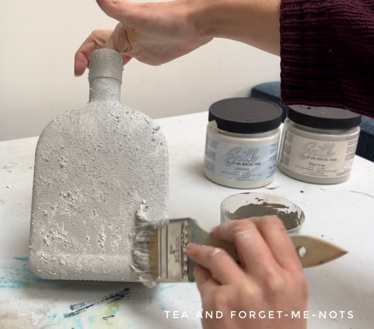 adding highlights to the sea spray - decorate glass bottles with paint 