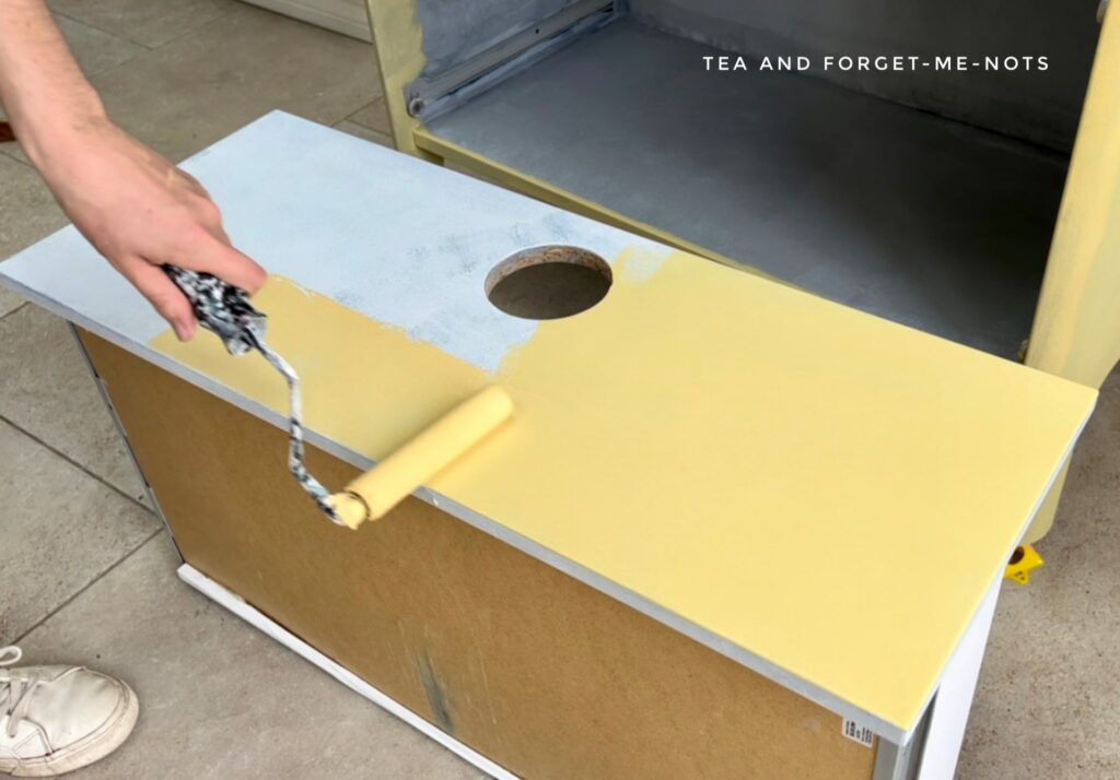 Painting the drawers yellow