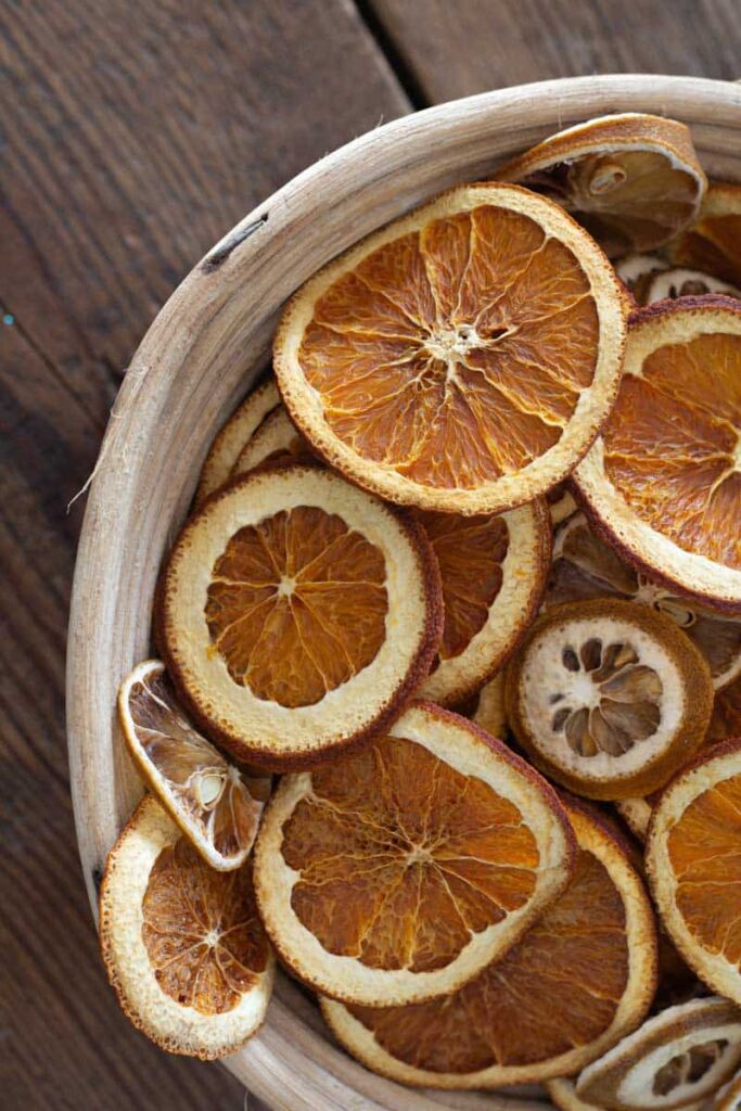 dried oranges coffee table decor