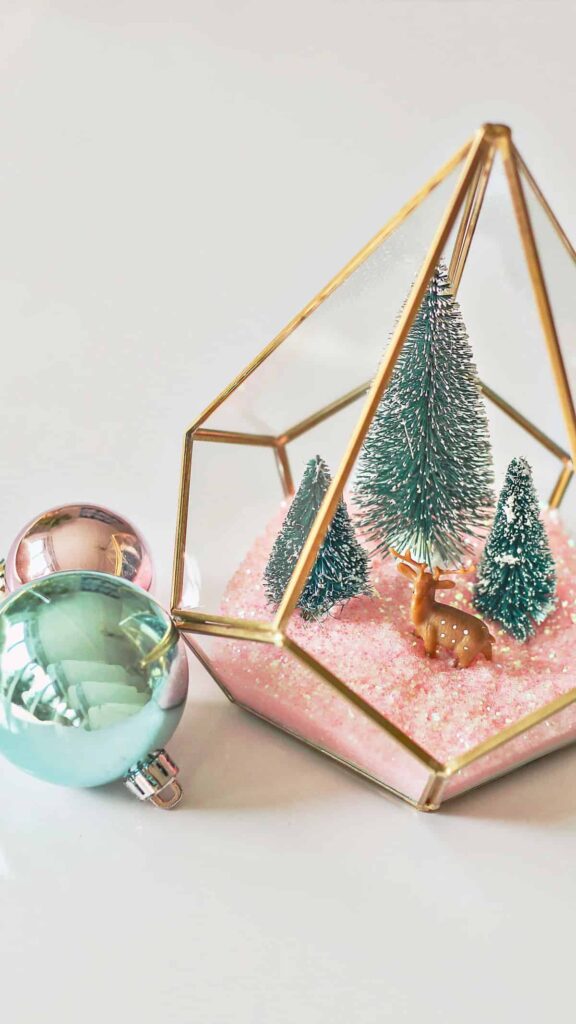 modern christmas terrarium diy