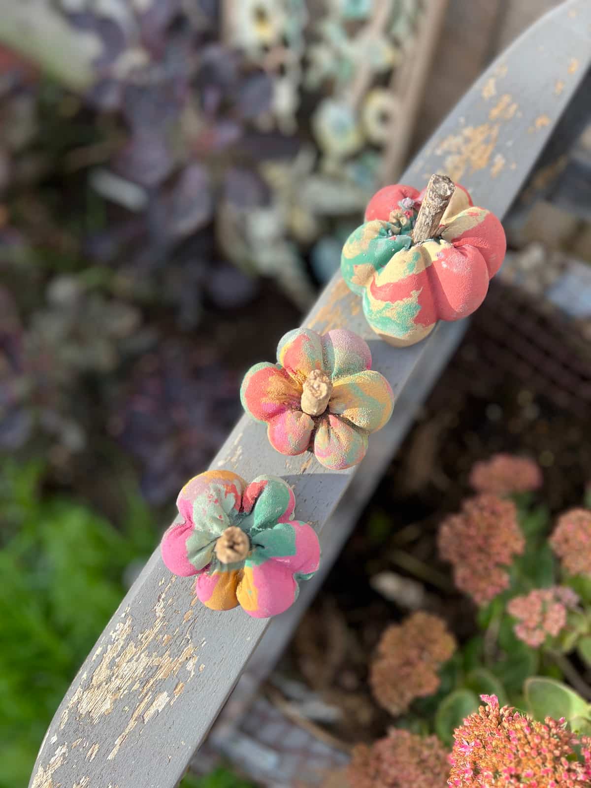 How To Tape Curved Lines For Painting a Rainbow Tea and