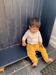 The wet paint test - free bookshelf makeover