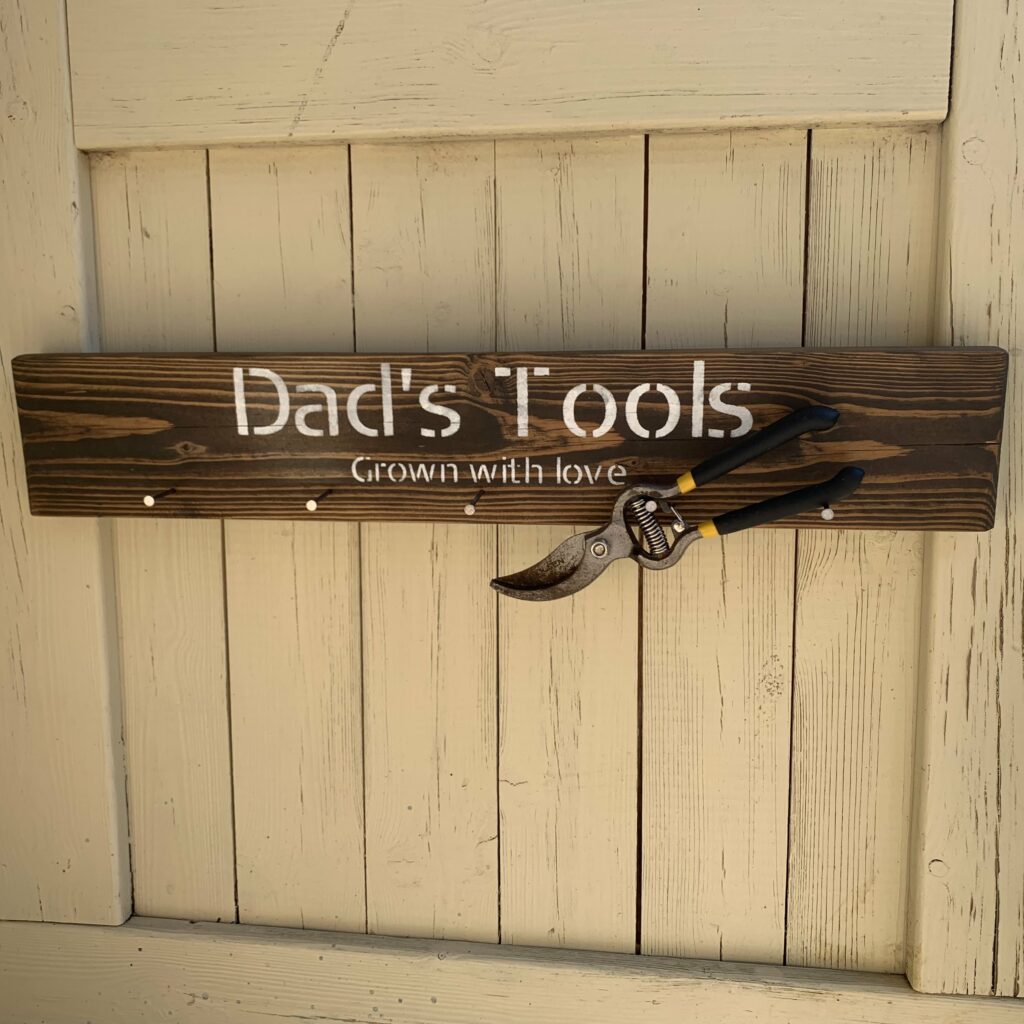 dad's tool rack sign
