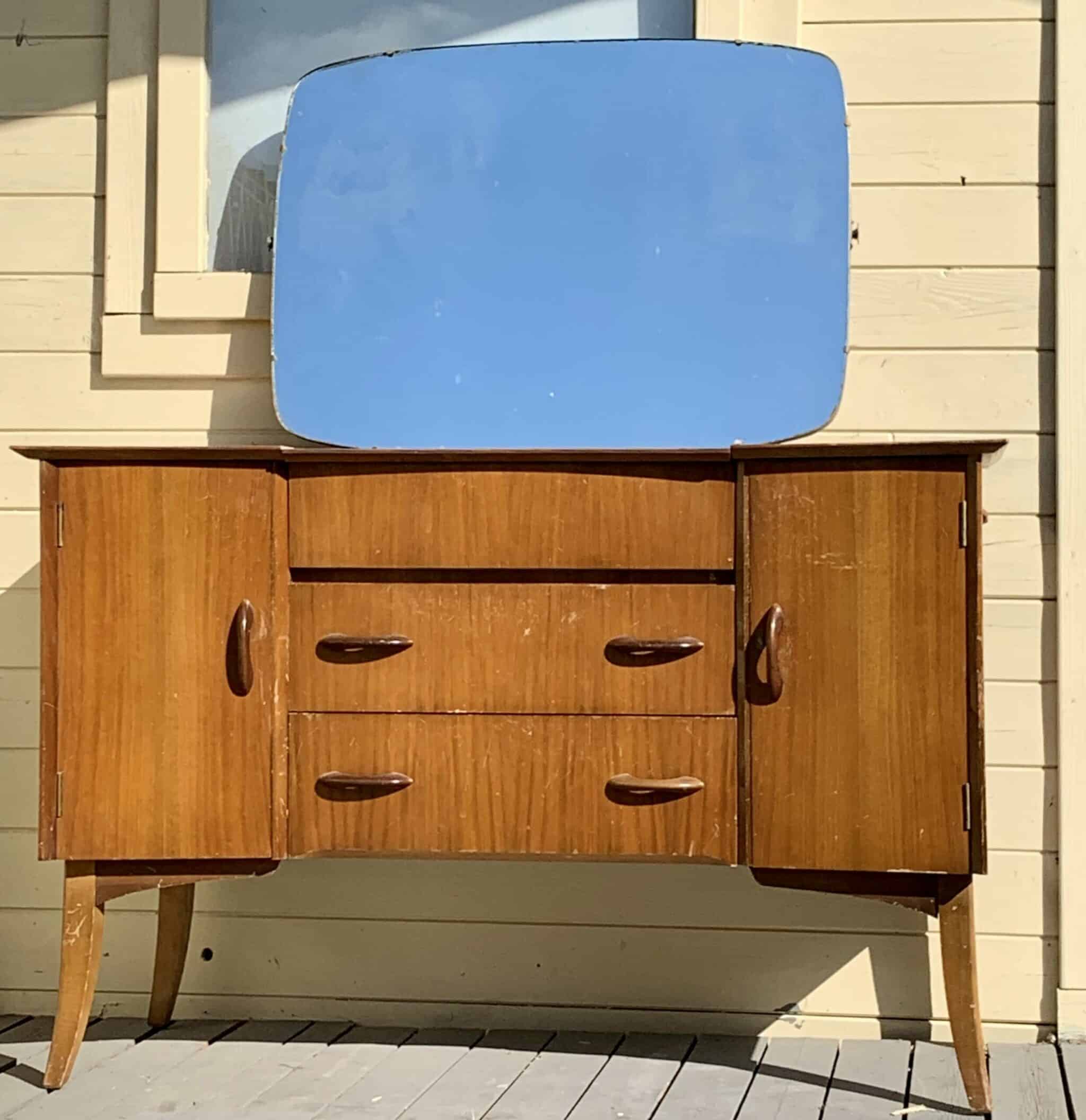 How and where to find free furniture to upcycle Tea and