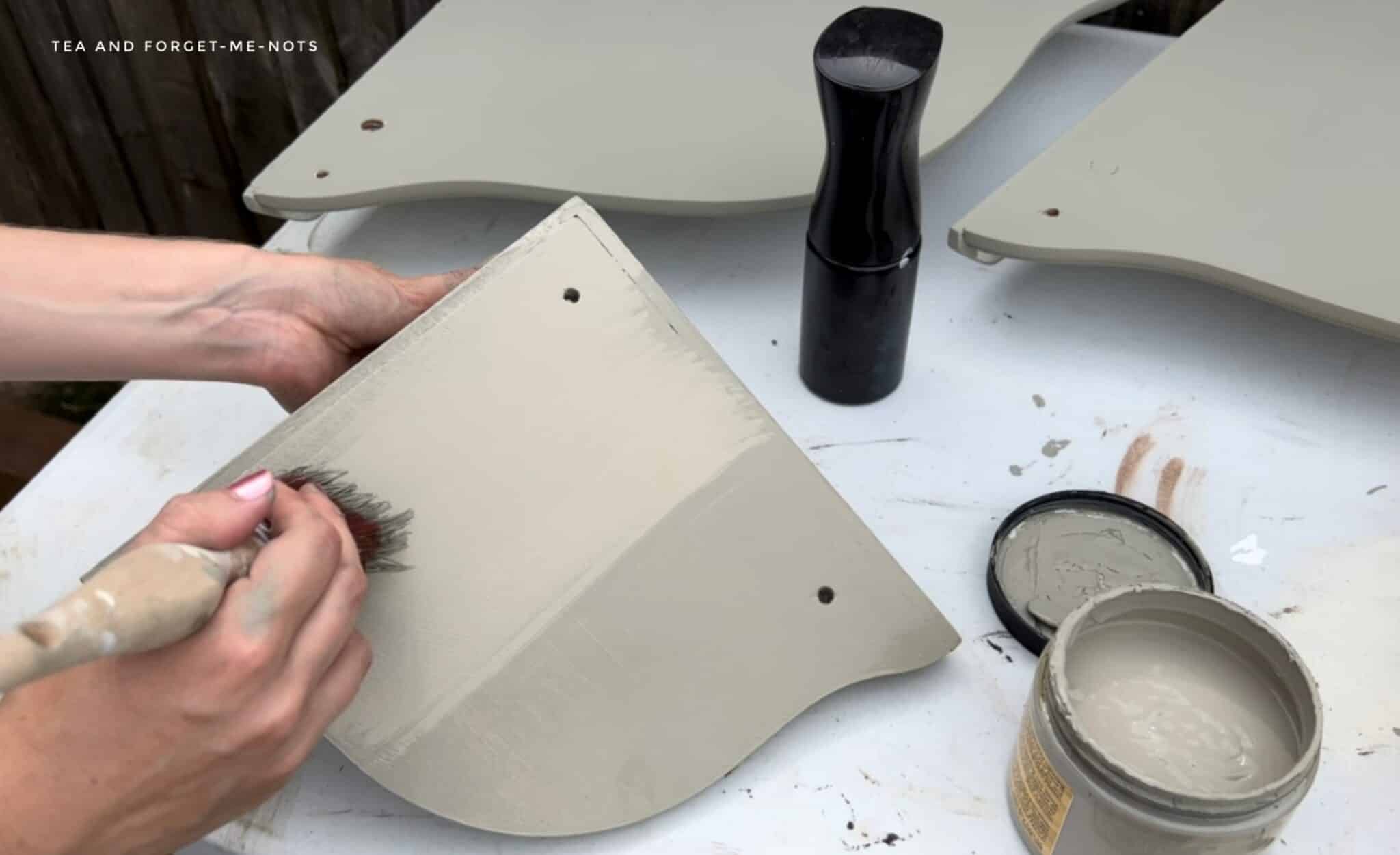 How to give painted shelves a new look Tea and