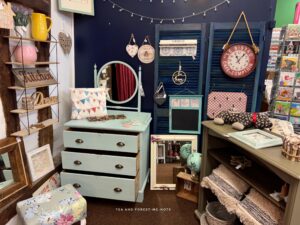 Using old shutters for rented retail booth