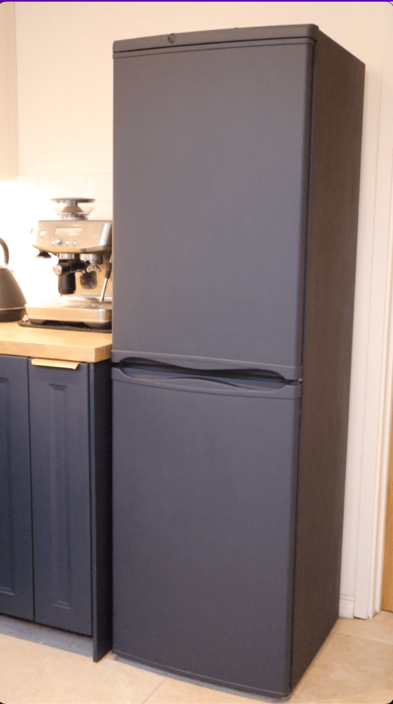 finished-painted-fridge