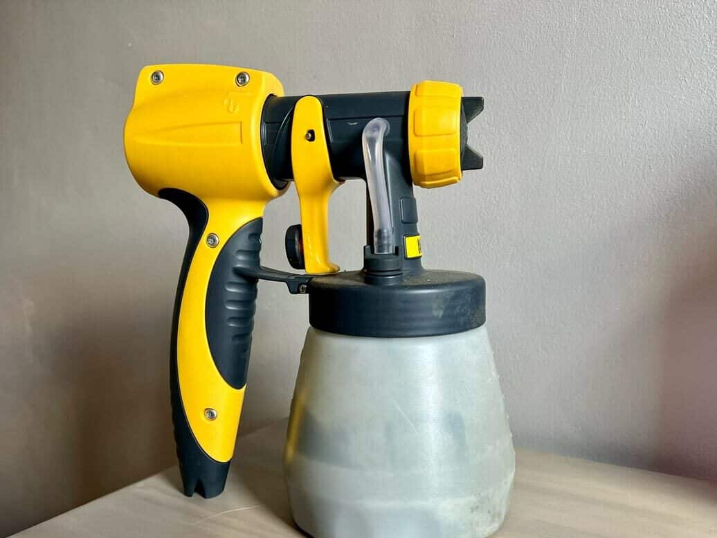 spray paint gun to avoid brush marks